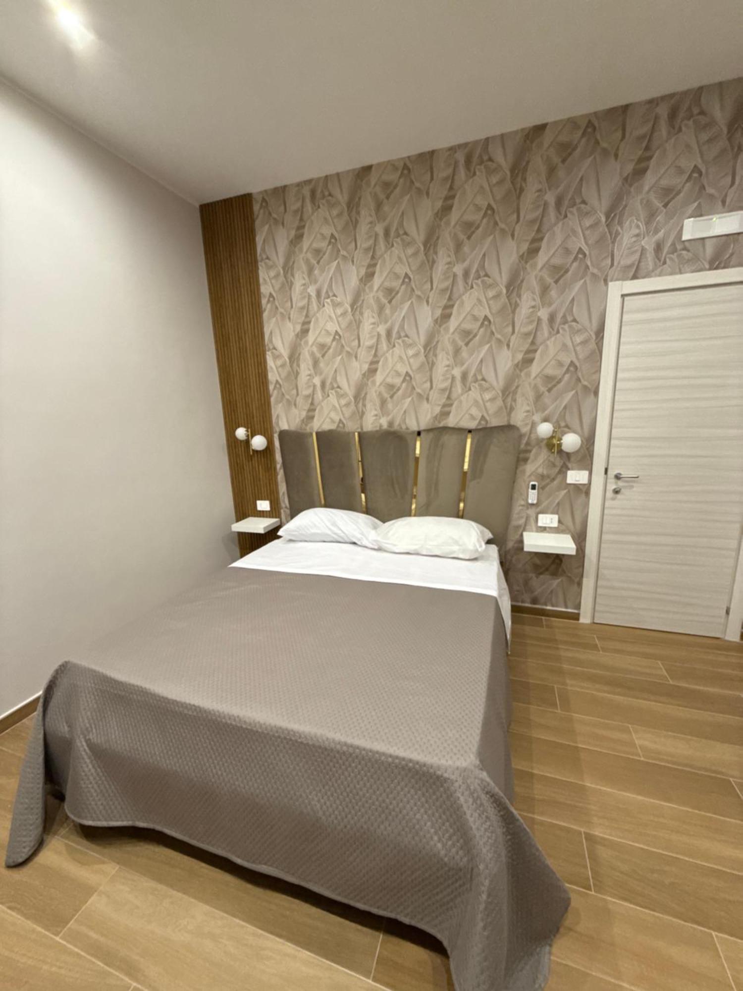 Il Regno Di Napoli Hotel Buitenkant foto