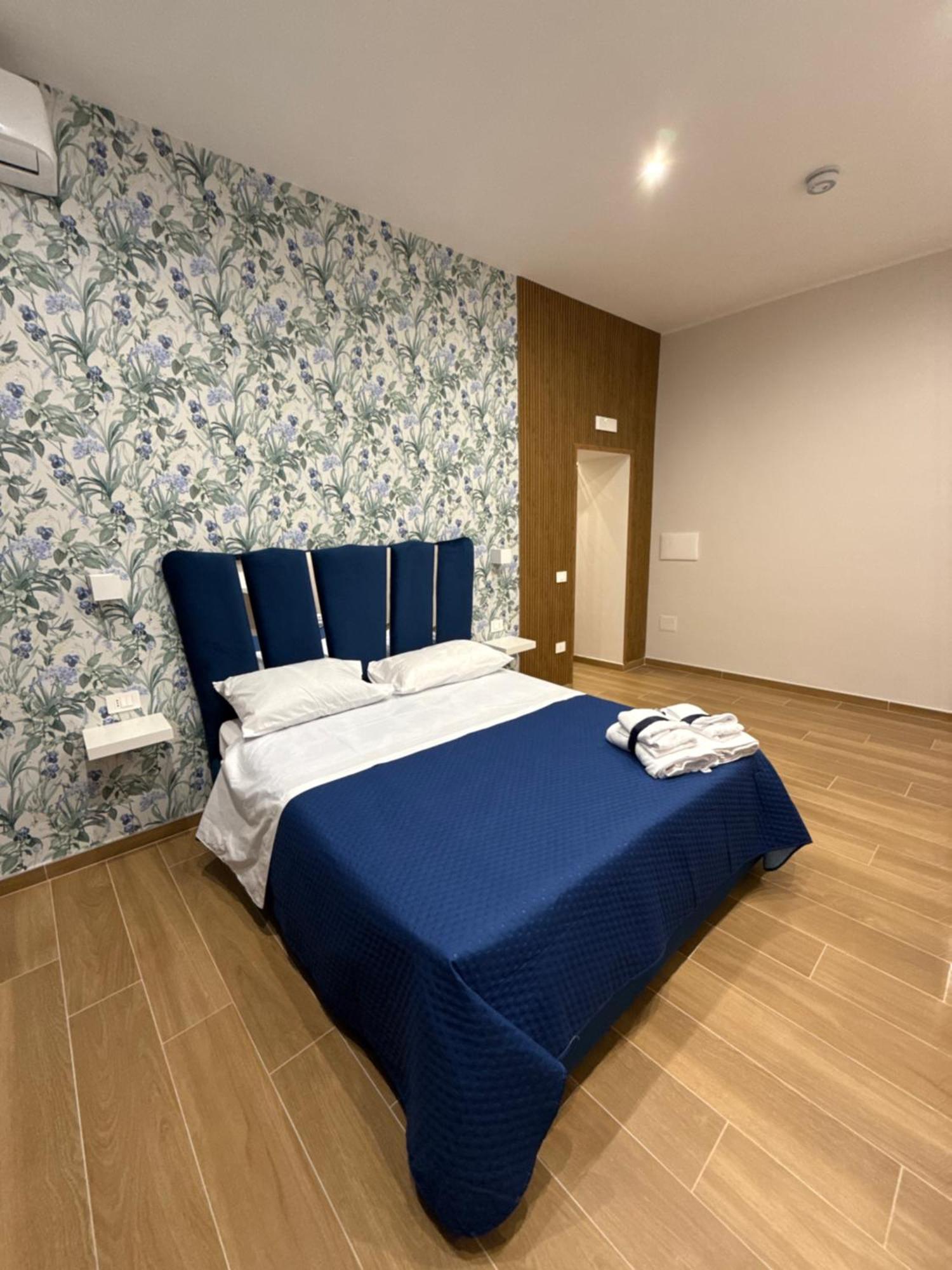Il Regno Di Napoli Hotel Buitenkant foto