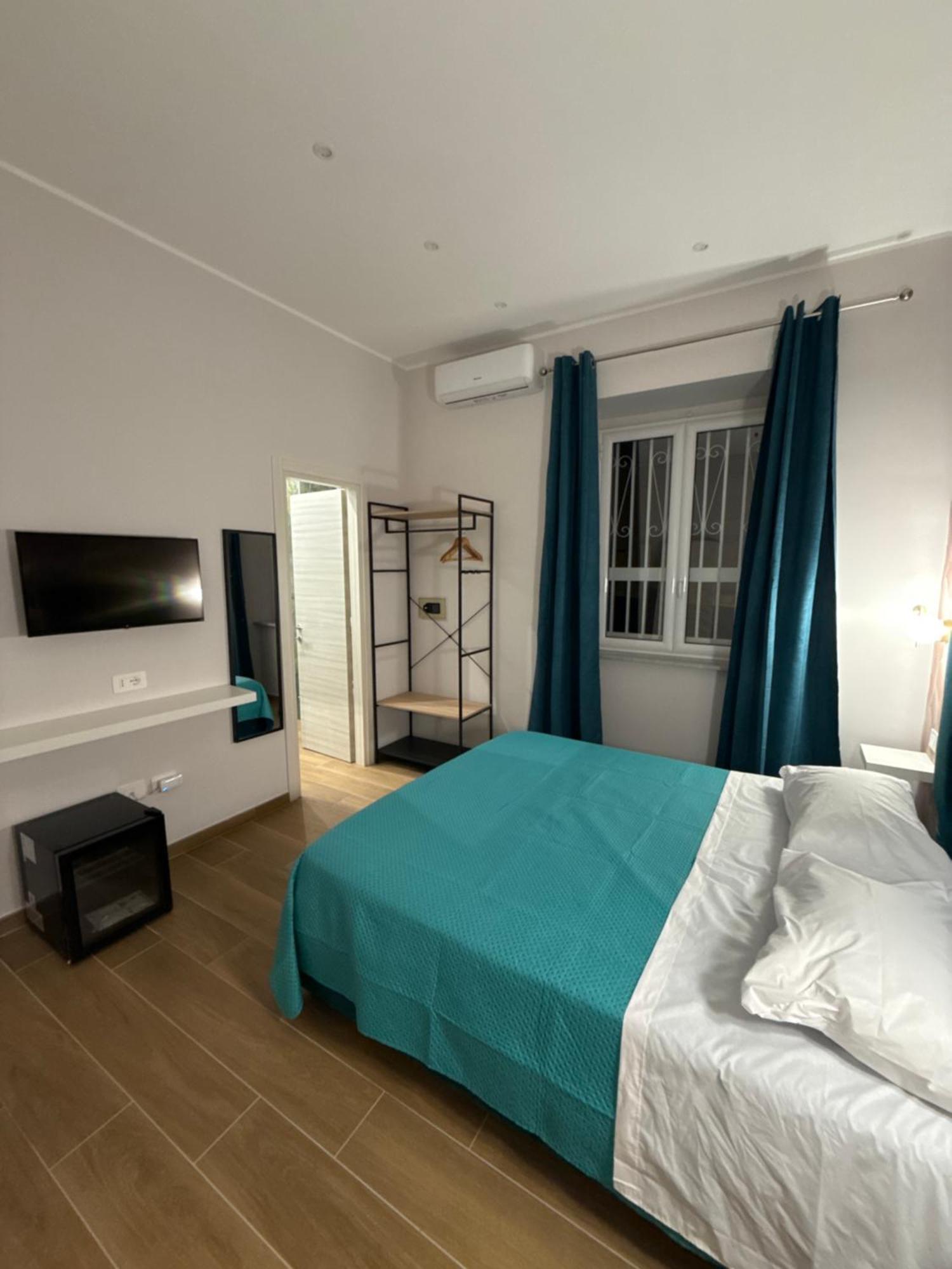 Il Regno Di Napoli Hotel Buitenkant foto