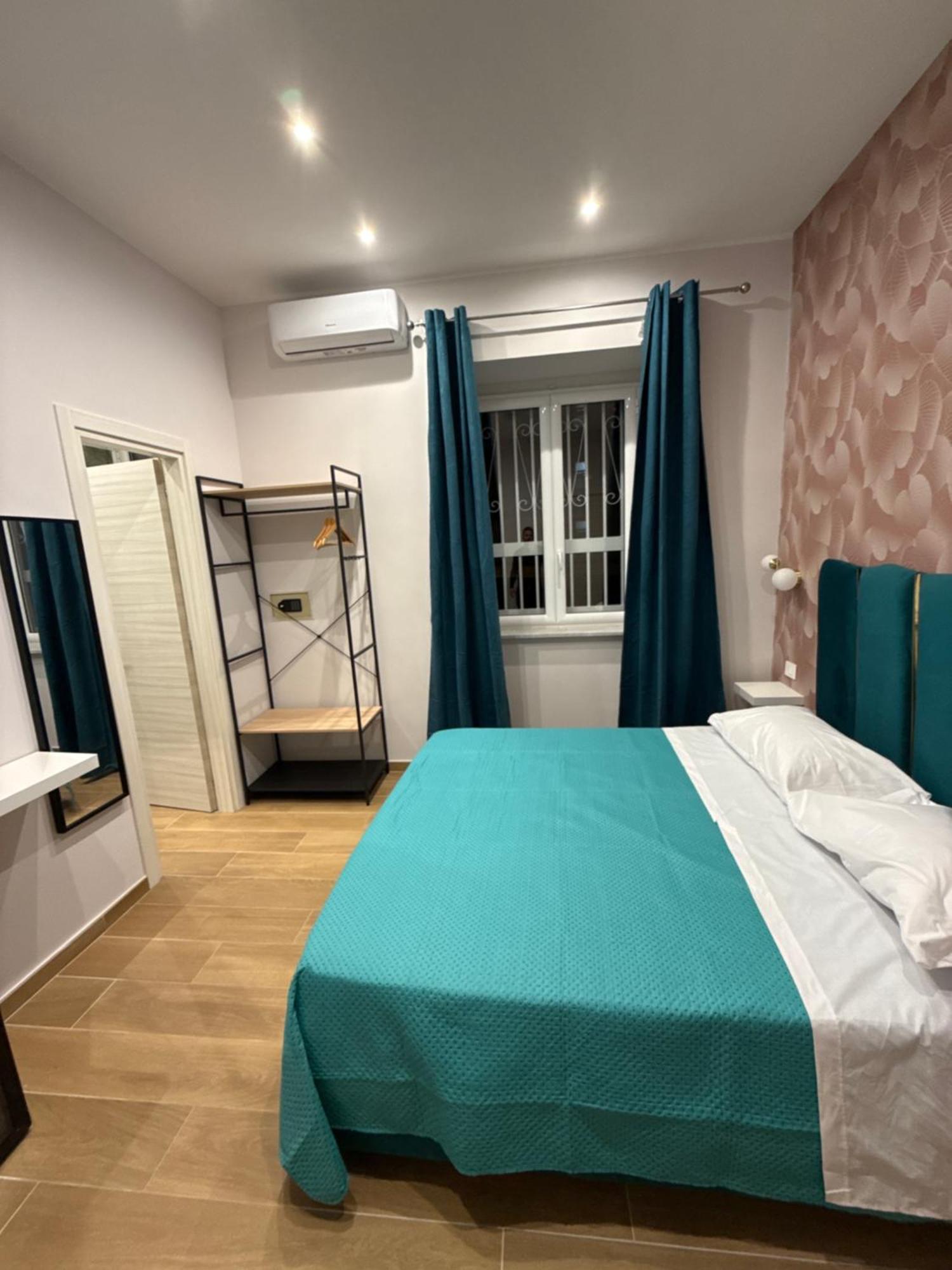 Il Regno Di Napoli Hotel Buitenkant foto