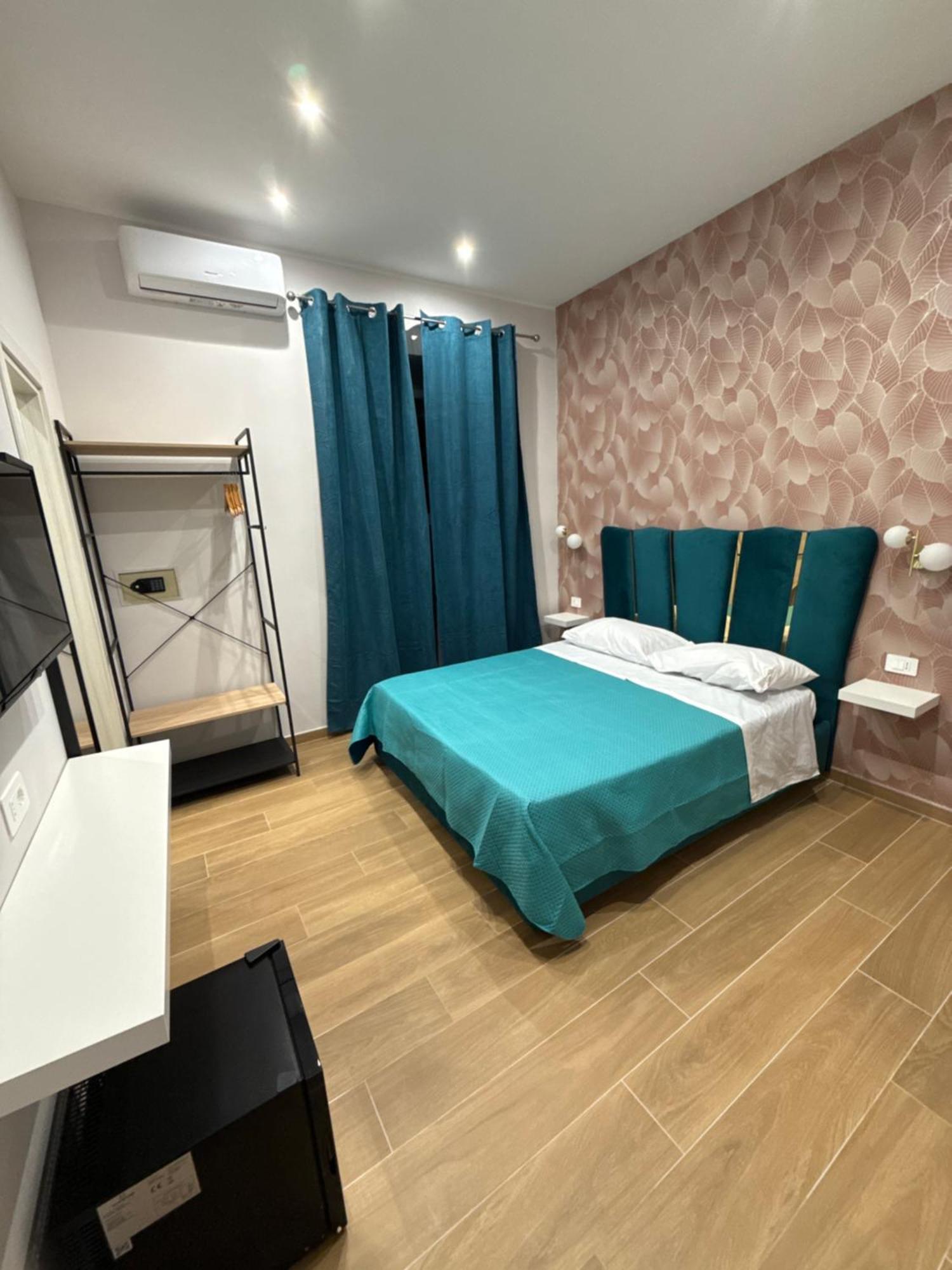 Il Regno Di Napoli Hotel Buitenkant foto