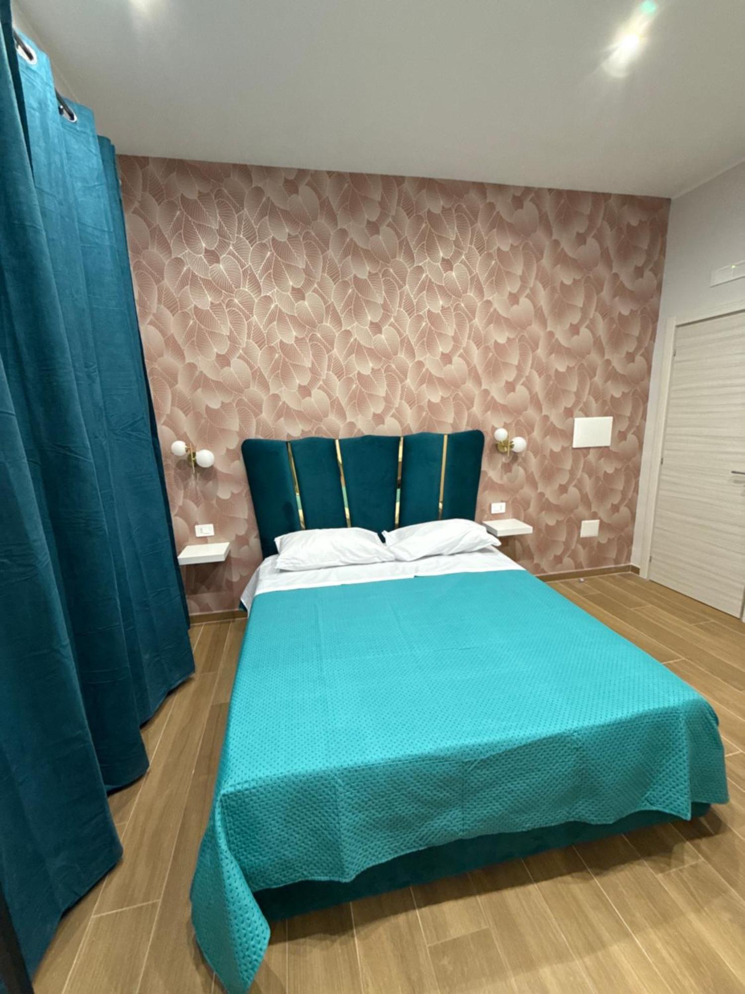 Il Regno Di Napoli Hotel Buitenkant foto