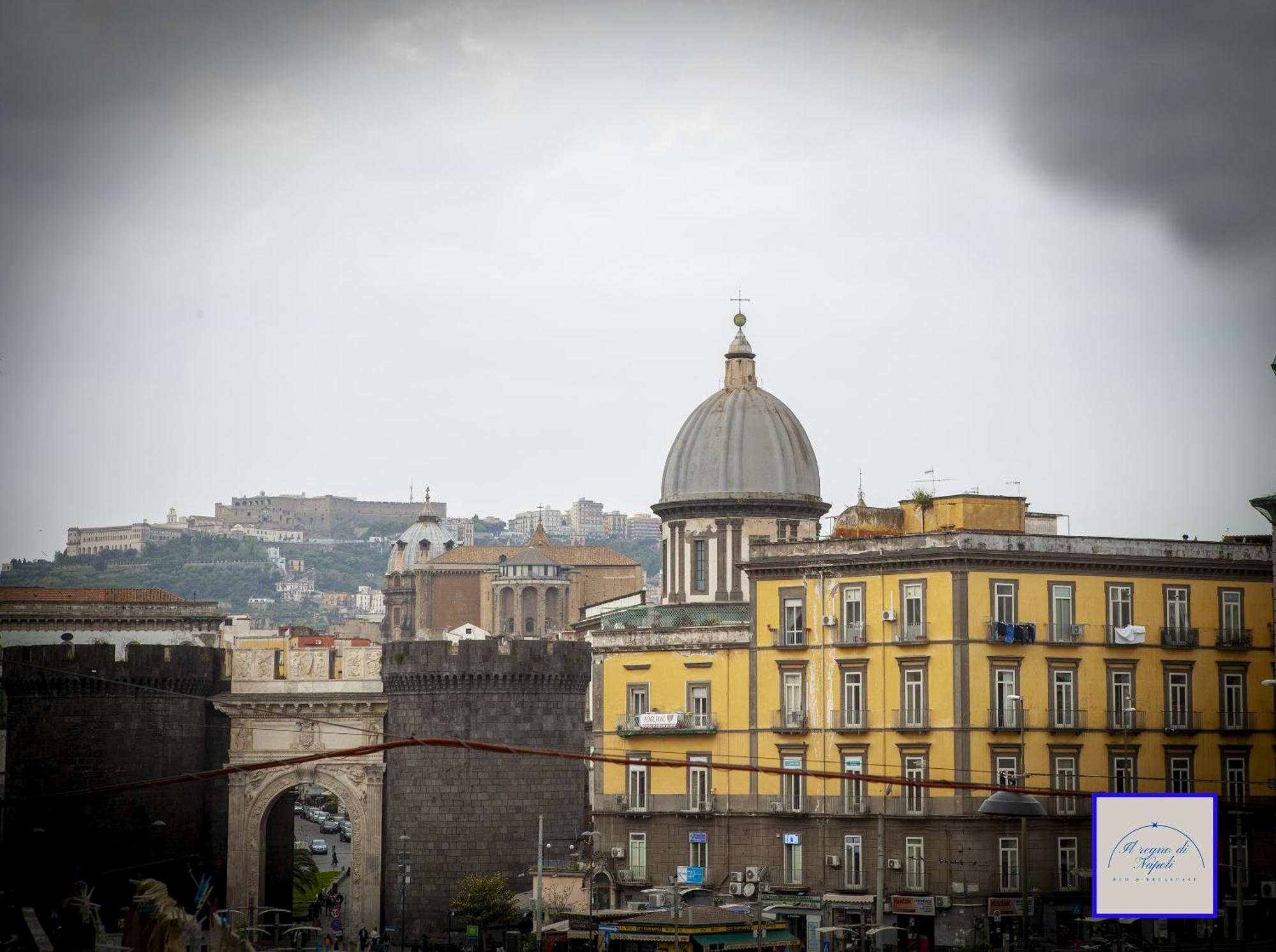 Il Regno Di Napoli Hotel Buitenkant foto